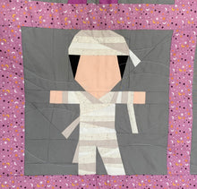 Load image into Gallery viewer, Trick or Treaters Quilt Pattern
